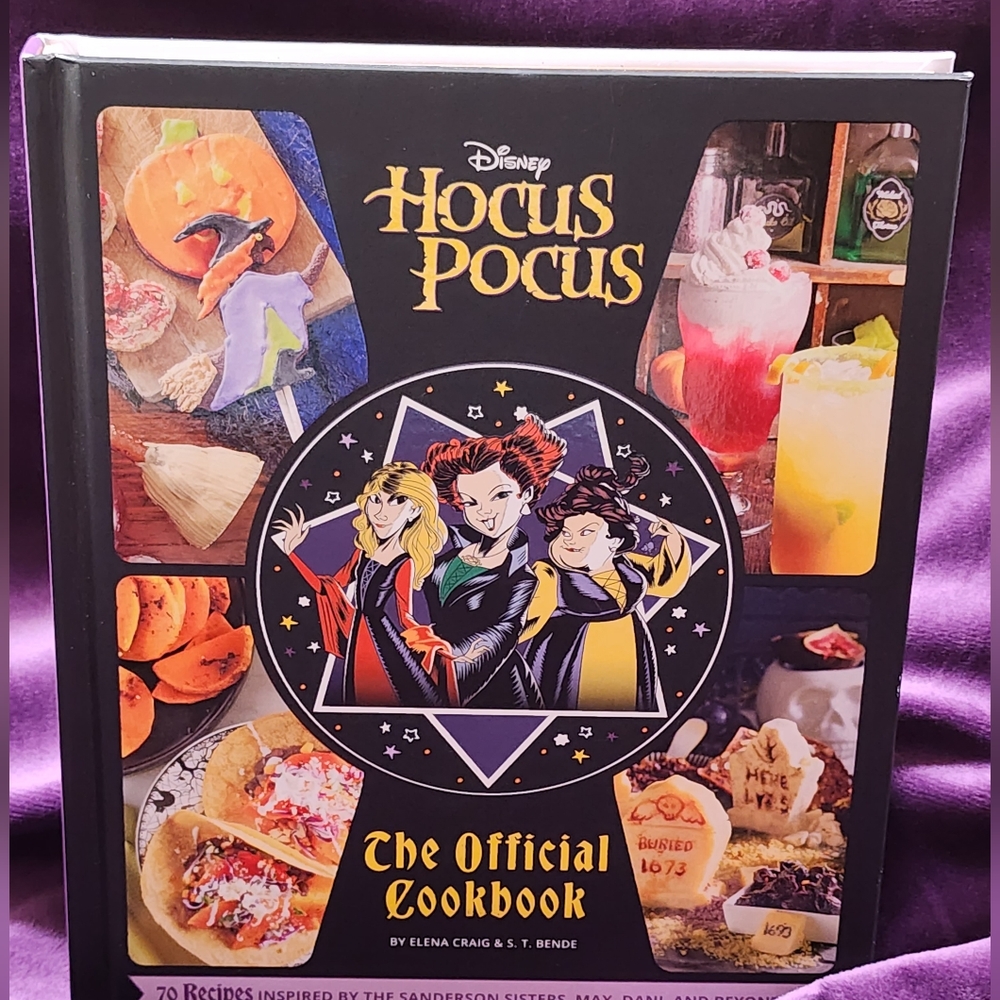Official Hocus Pocus Cookbook Disney Sanderson Sisters Cookbook